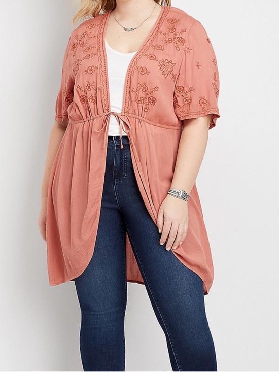 Maurices Sweaters - Maurice’s Plus Size Floral Embroidered Duster Kimono Size 2
